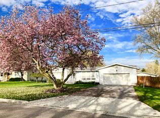 348 Stratford Rd, Akron, OH 44333