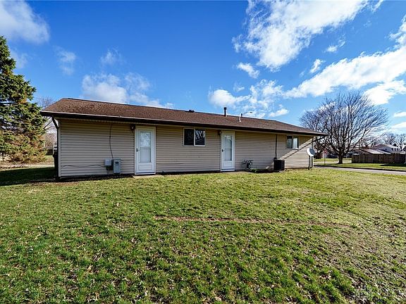5th image of 1436 Commonwealth Dr
