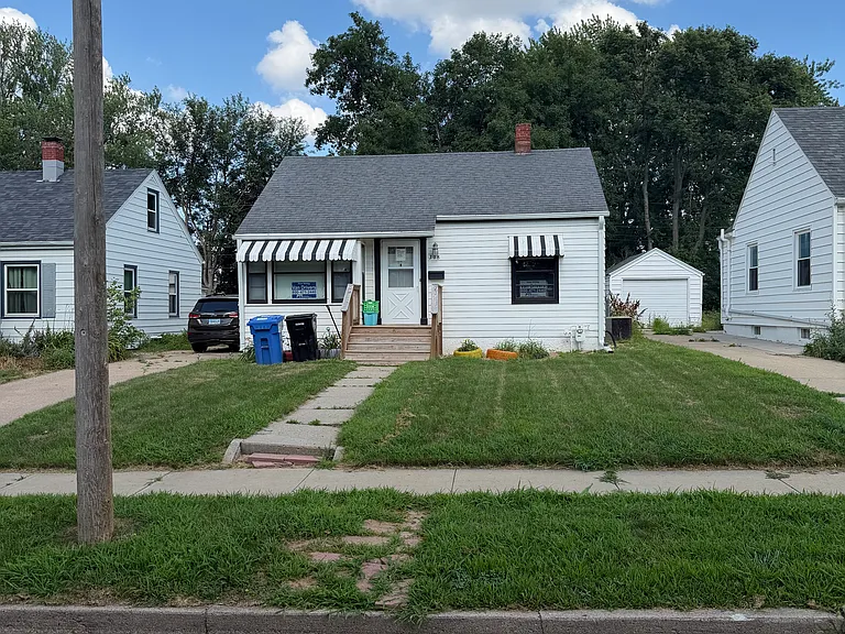 308 N Jessica Ave — Photo 3