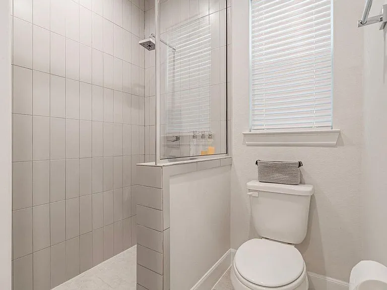 316 Jensen Dr — Photo 9