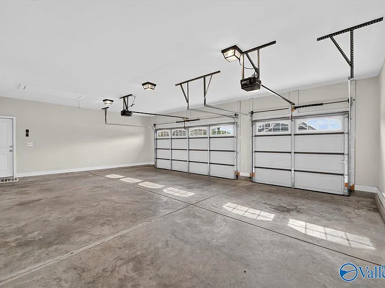 100 Bartram Way — Photo 46
