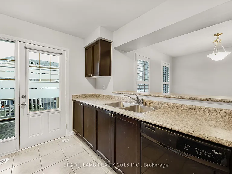 930 Nadalin Hts — Photo 12