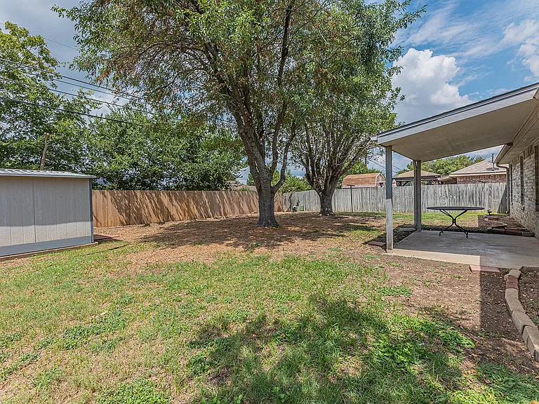 4409 Bowles Dr — Photo 33