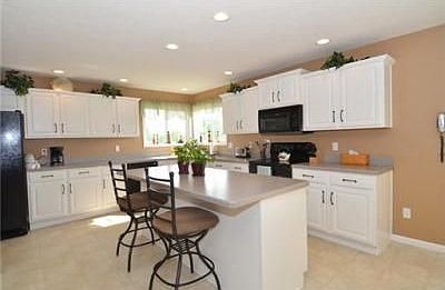 2nd image of 6528 Armstrong Dr