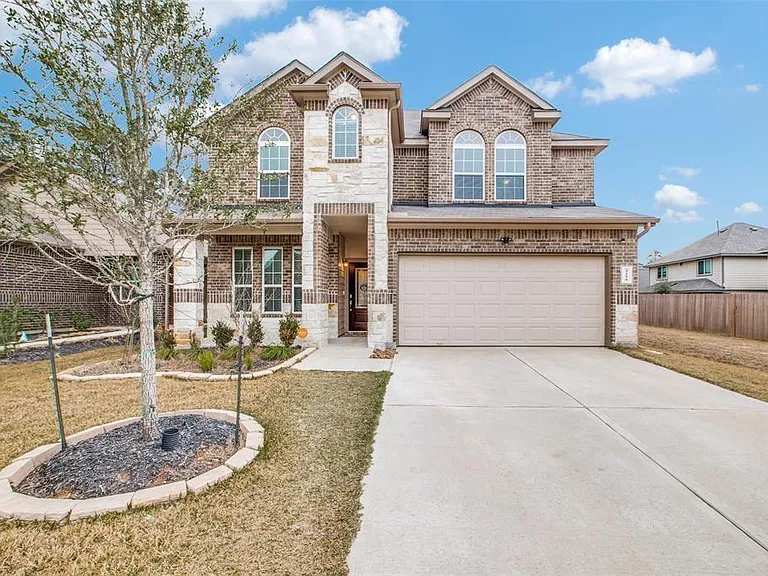 4258 McGregor Bluff Ln — Photo 1