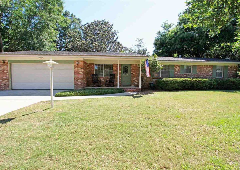 1st image of 3681 Overland Dr