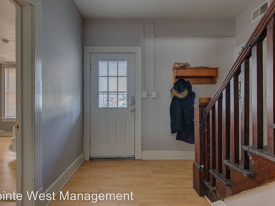 1st image of 405 Houston St