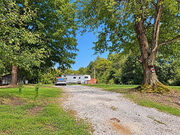 4th image of 4105 State Route 764