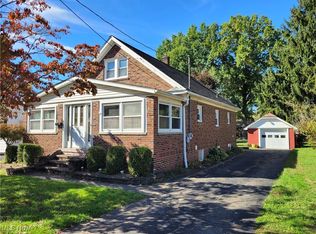 108 30th St NW, Barberton, OH 44203