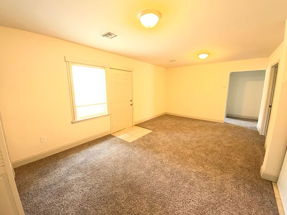 1st image of 505 E Rollins St #101