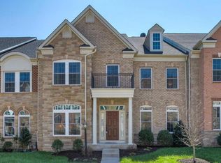 24914 Earlsford Dr, Chantilly, VA 20152