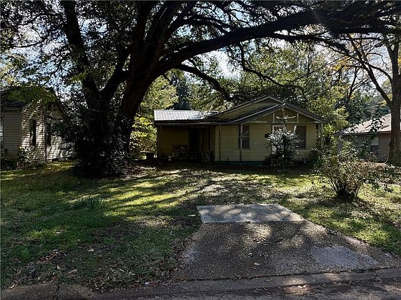 3rd image of 3117 Dawkins St