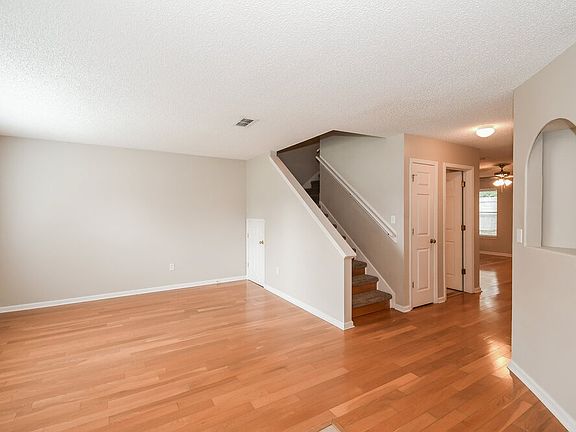 5th image of 13558 Ashford Wood Ct W