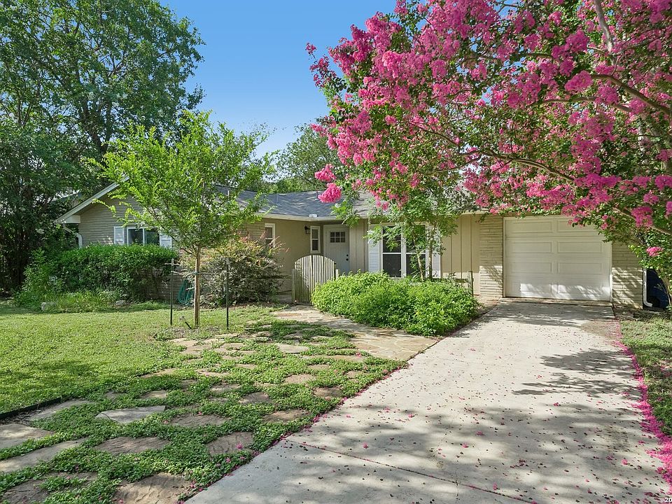 1st image of 3626 Highcliff Dr