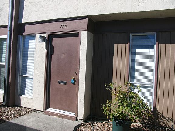 2nd image of 126 Del Norte Ct
