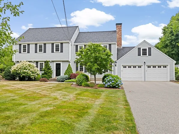 6 Craig Ln, Hingham, MA 02043