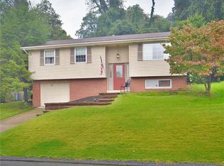 3925 Lodge Ave, North Versailles, PA 15137