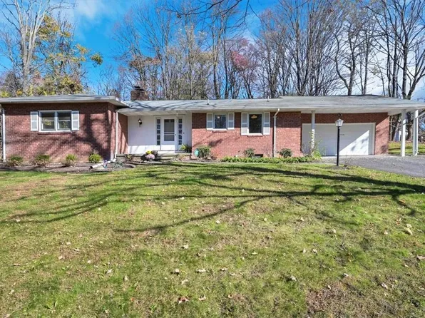 146 Flowerhill, Kingston, NY 12401