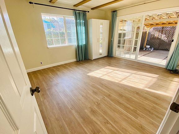 Bedroom/office