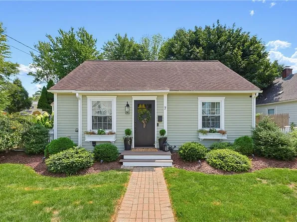 7 Whipple Ave, Barrington, RI 02806