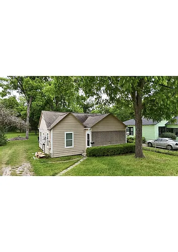3909 Lavender St Photo 1