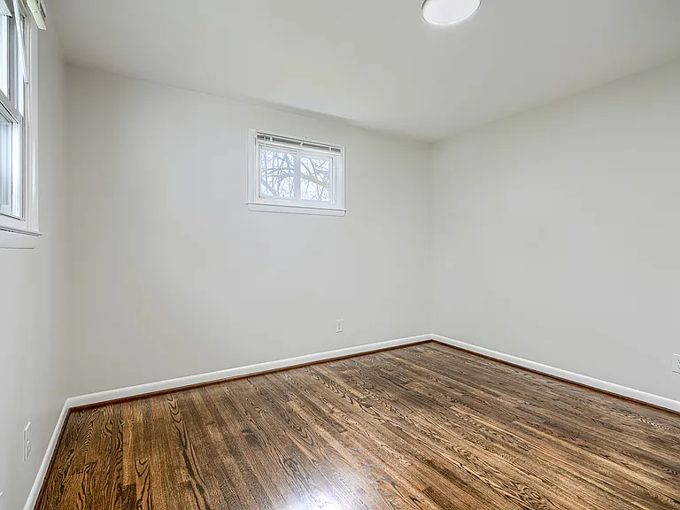 5845 Westwood Ave — Photo 14