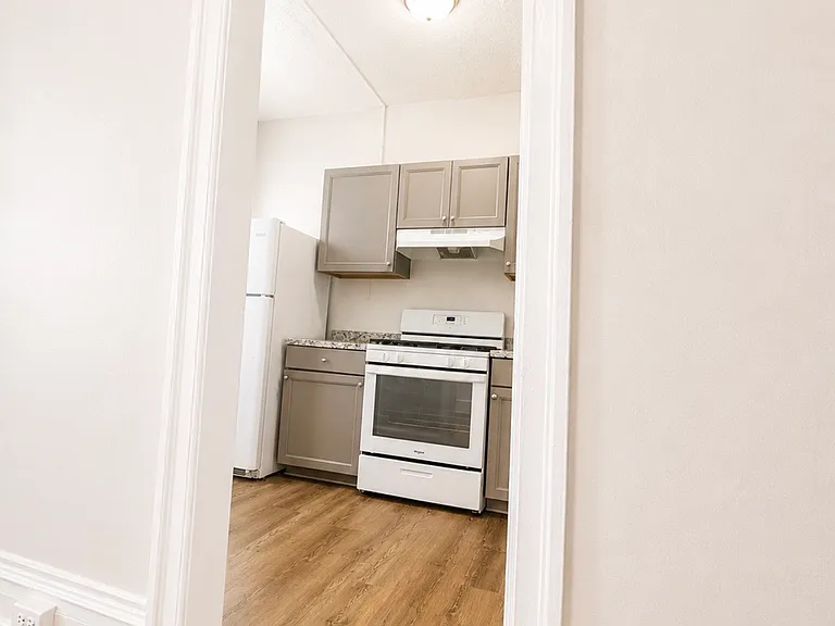 3905 Ventnor Ave #5 — Photo 9