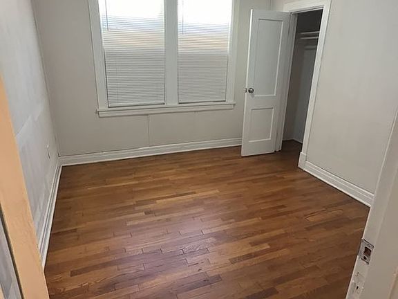 5th image of 609-611 E Mallory Ave #609