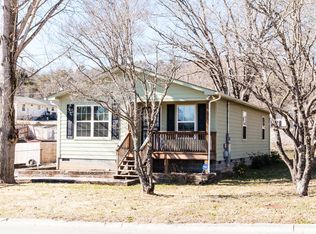 213 Hillcrest St, Clinton, TN 37716