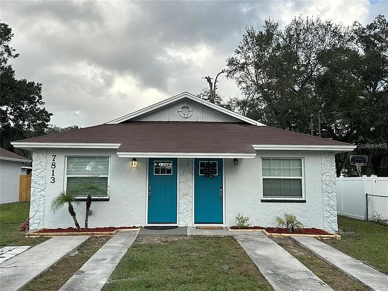 7813 Lakeshore Dr #A — Photo 1