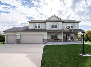 14545 Walnut Ct, New Berlin, WI 53151