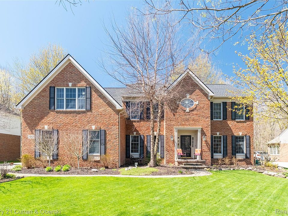 1st image of 25599 Hillsdale Dr