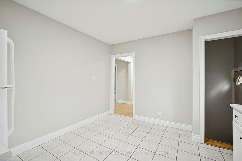 Toronto House for rent - 4 Bedrooms — photo 12