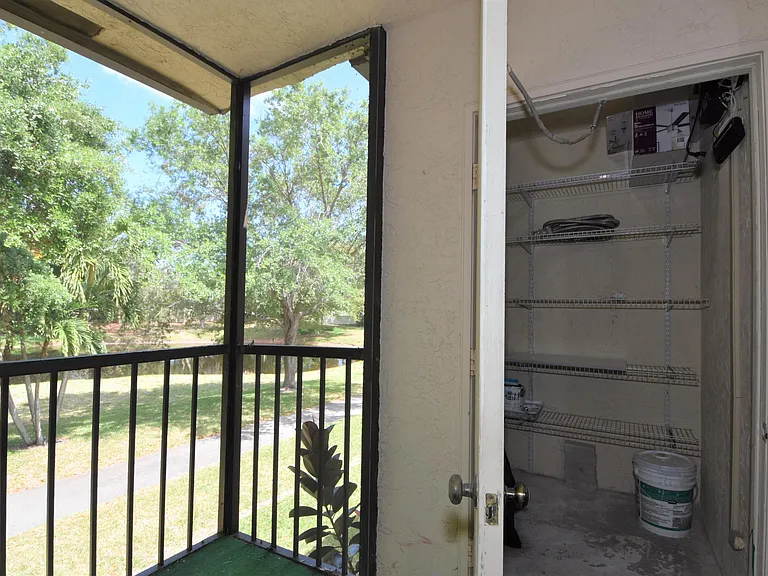 5087 Oak Hill Ln — Photo 14