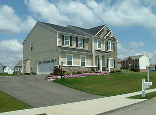 400 Muirfield Ct, Pittsburgh, PA 15239