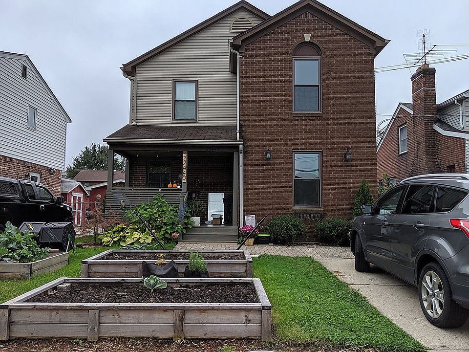 1st image of 22440 Lange St