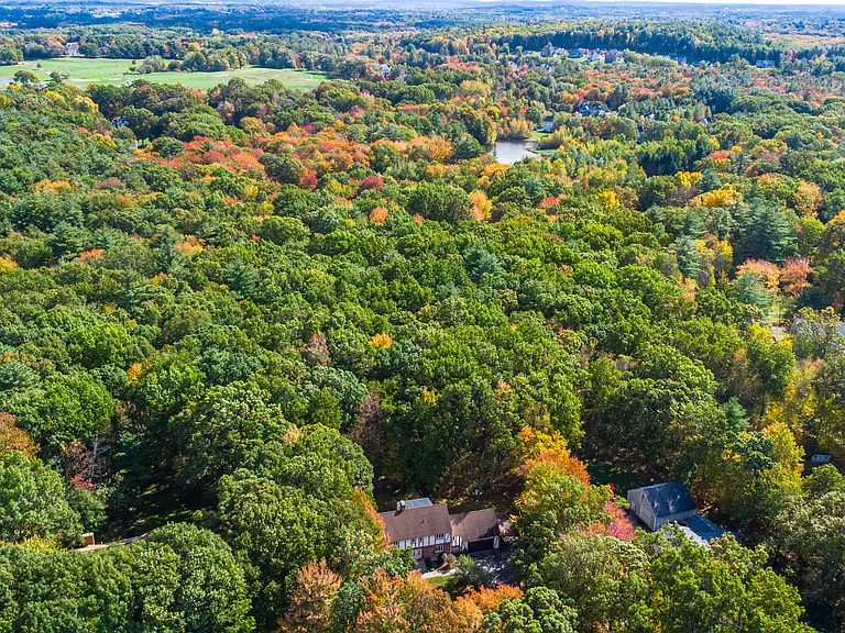 23 Golden Oaks Dr — Photo 43