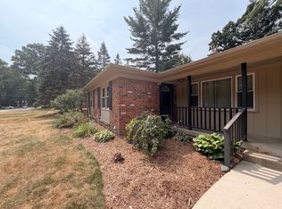 5729 Ridgebrook Ave SE, Grand Rapids, MI 49508