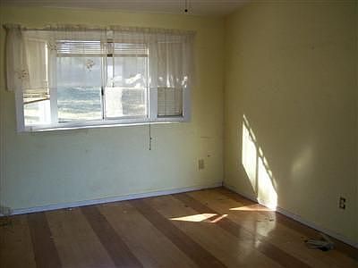 4th image of 4220 Amity Ln