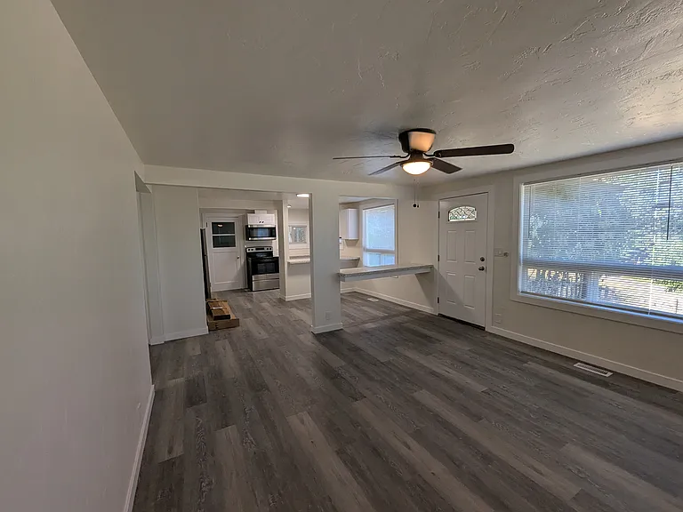 5316 Sandra Ln NE — Photo 7