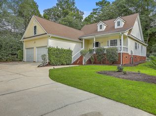 8608 Woodland Walk, North Charleston, SC 29420