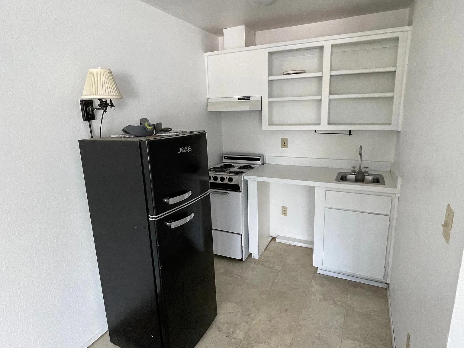 Studio, 400 sqft, $850 — Photo 4