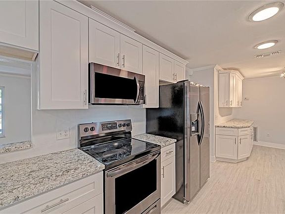 4th image of 7224 Caladesia Dr