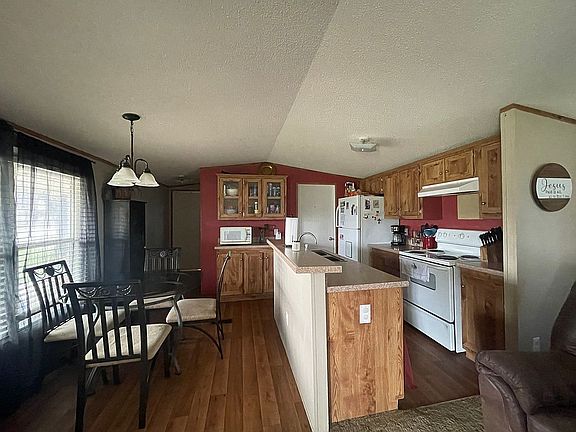 4th image of 112 County Road 323