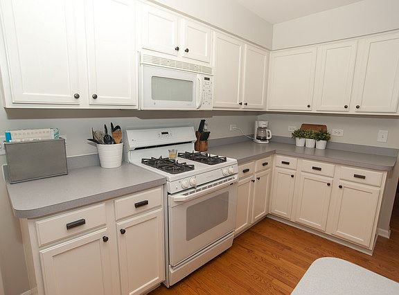 5th image of 511 Sharon Ln