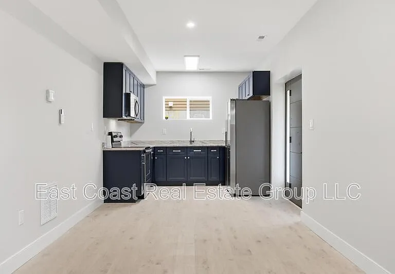 530 N 3rd St #B — Photo 9