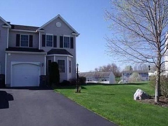 3rd image of 23 Paddlewheel Ct