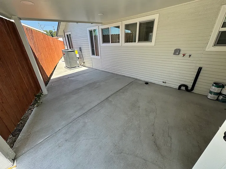 8932 Grand Ave — Photo 17