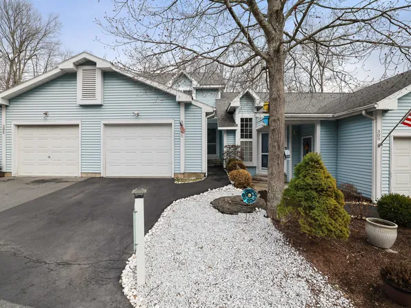 307 Inverness Dr, East Stroudsburg, PA 18302