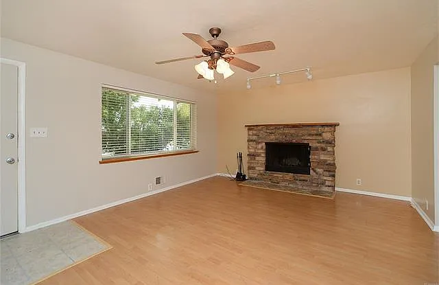 6527 Otis St — Photo 6
